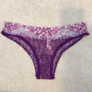 Victoria’s Secret Low Rise Cheekini